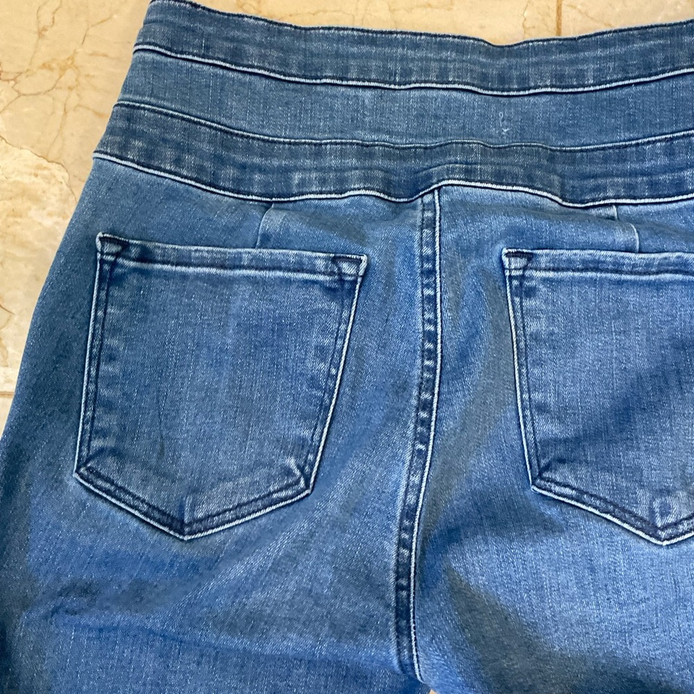 J Brand High Waist Three-Button Four-Pocket Jeans, Slim Leg, Sz 25” x 29” Inseam - Picture 11 of 14
